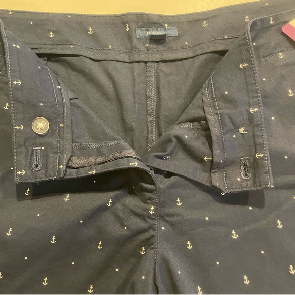 Nautica Navy Seas with White Anchors Design Shorts Size 14 5” inseam 2 Pockets - Picture 5 of 9